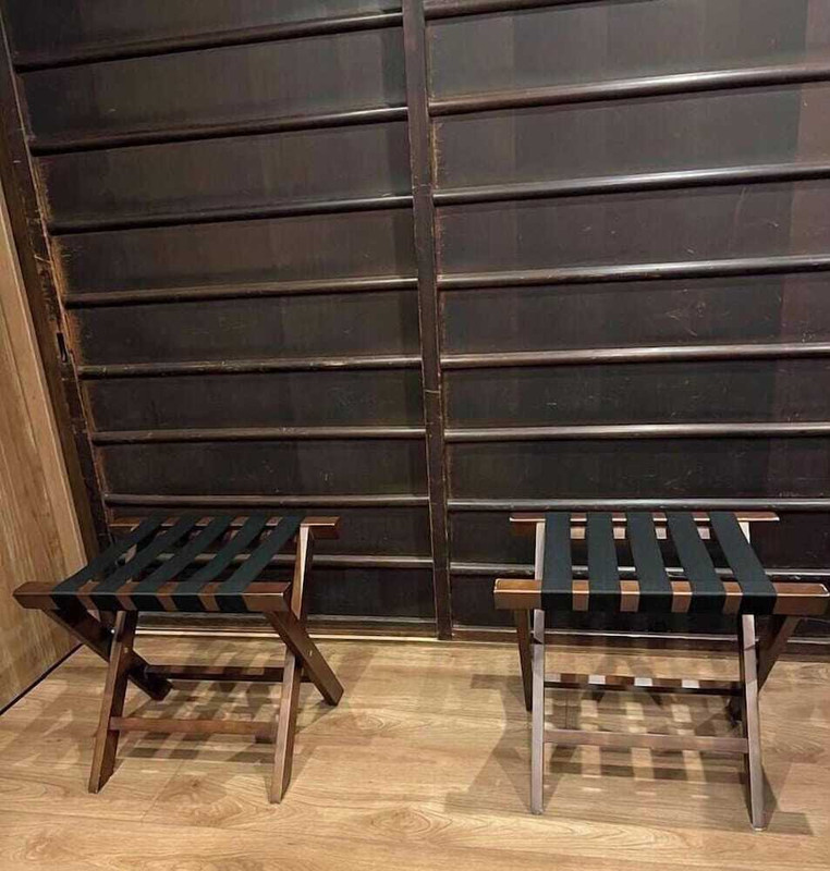 客室内のダイニングエリア