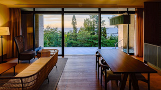 [プライベートプール] エグゼクティブ・スイートルーム２階 / ツインベッド