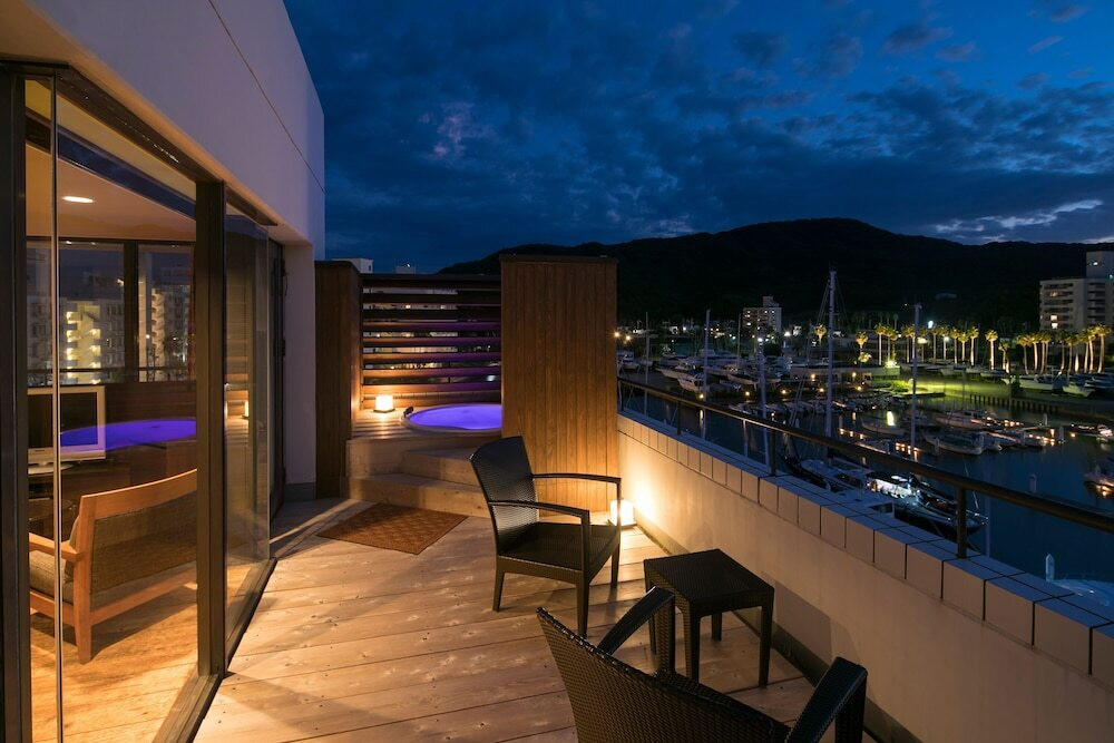 温泉露天風呂付ハーバースパテラスルーム 