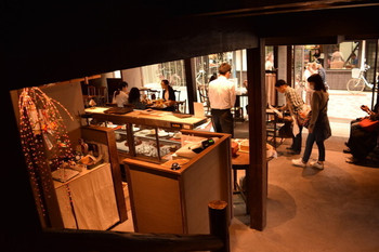 「叶匠壽庵 長等総本店」内観 1038273 