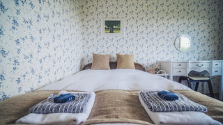 デザイン ルーム ダブルベッド 1 台 パーシャルシービュー