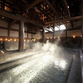 優先入園に温泉も♪公式ホテルは特典が満載3704170