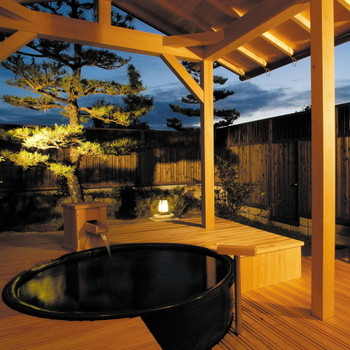 和の静寂に包まれて心穏やかに過ごせる宿3933879