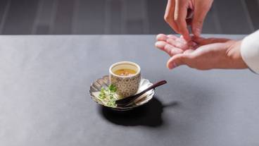 食事・飲み物 / 4