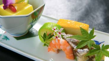 食事・飲み物 / 25