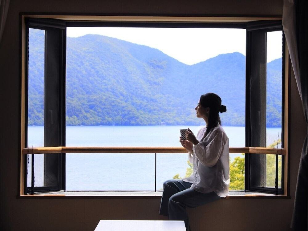 のんびり過ごせる施設が充実♡湖畔に佇む温泉旅館4240574