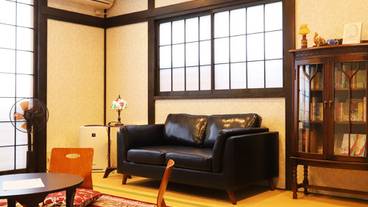 月華のソファ / 9