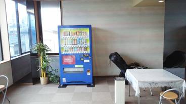 自動販売機 / 10