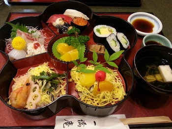 「一橋庵本館」料理 1005383 寿司定食　梅　1350yen