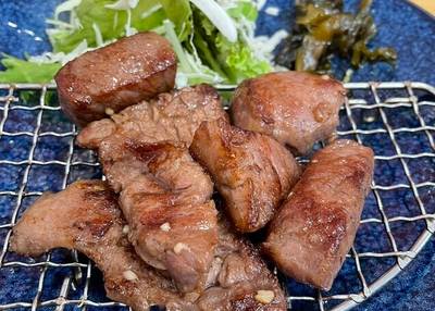 肉や食堂inへんざ