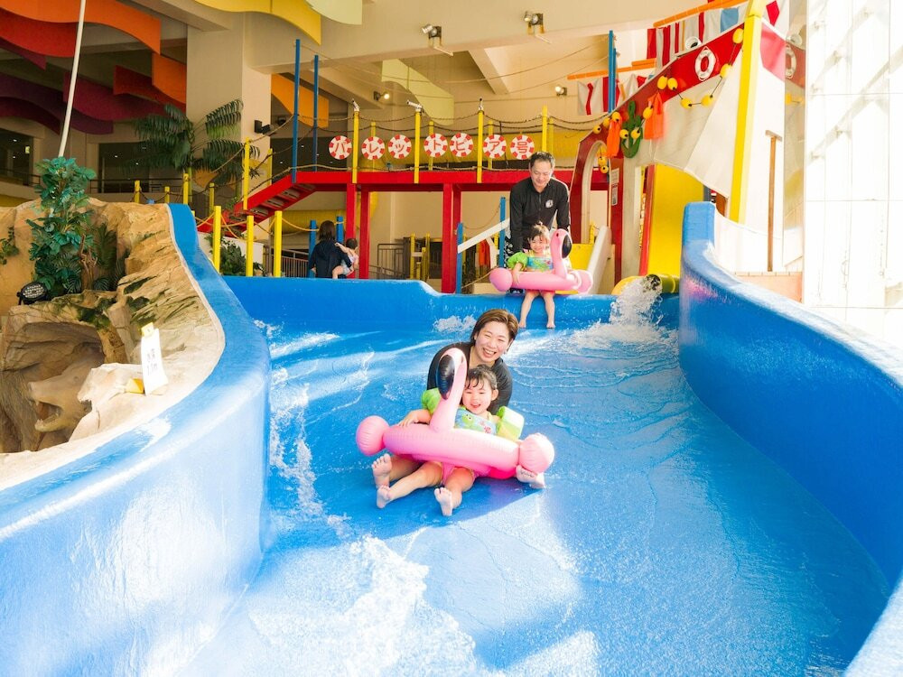 北海道のプール付きホテルでいっぱい遊んで、たくさん成長する夏旅へ4773038