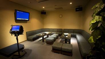 カラオケ ルーム / 5