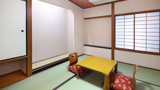 和室　ファミリールーム　専用バスルーム付