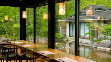 ロータスダイニング / 1