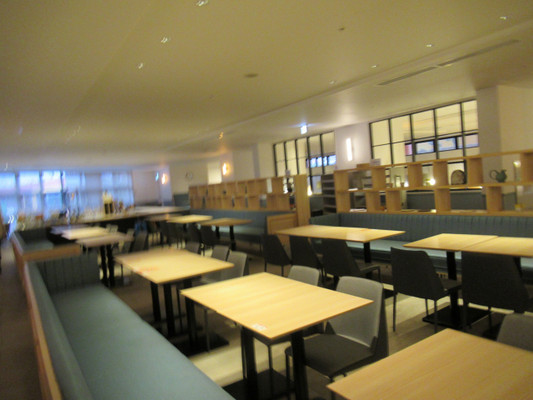 広い朝食会場