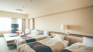 和洋室 ベッド3台+布団2枚 (禁煙)