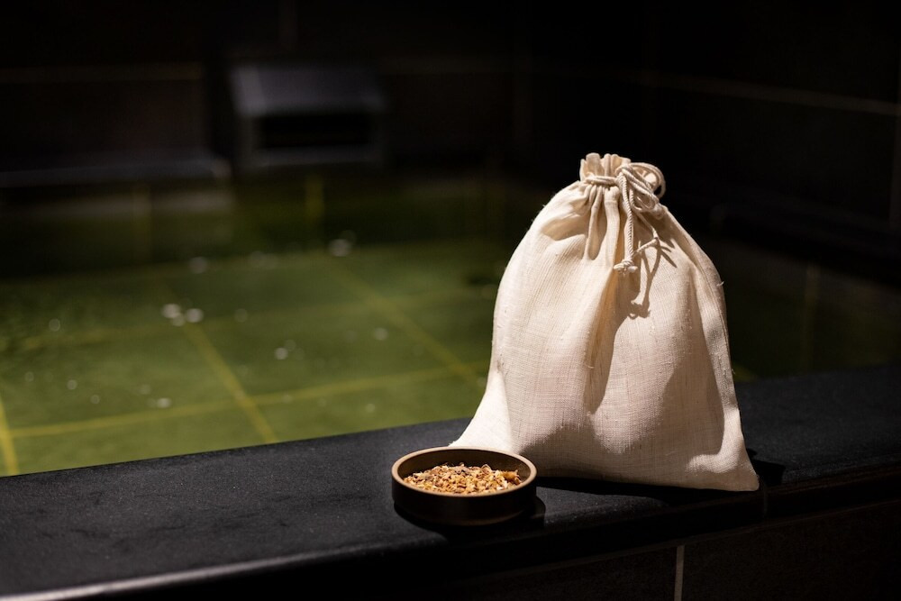 スパの貸切薬湯（要予約・有料）