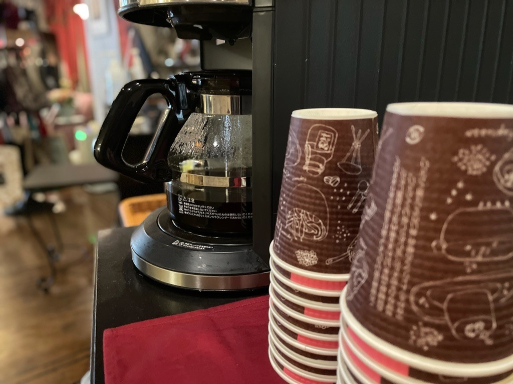 おしゃれな壁紙や家具に囲まれた、パリのようなプチホテル4021959