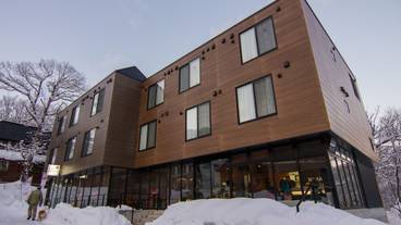 施設の入り口 / 11