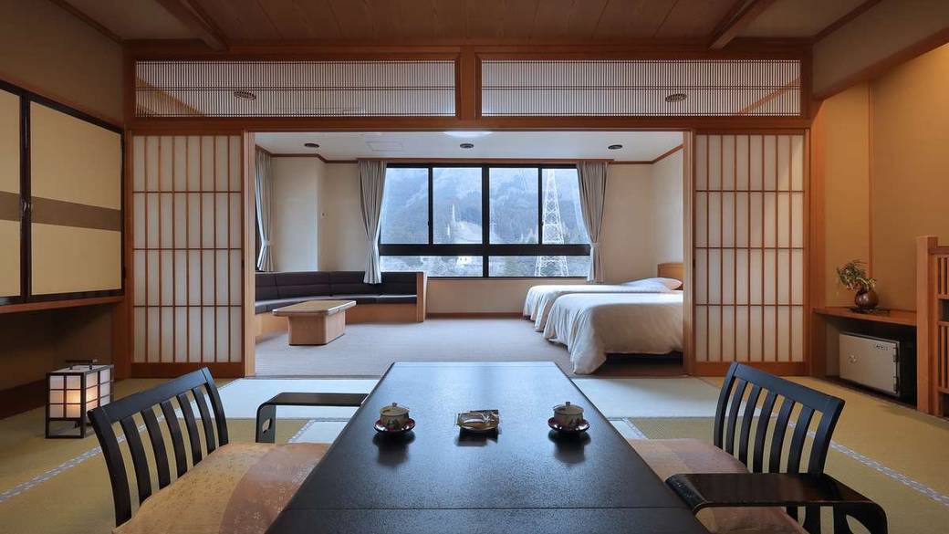 最上階和洋室(12畳+洋室) / 2