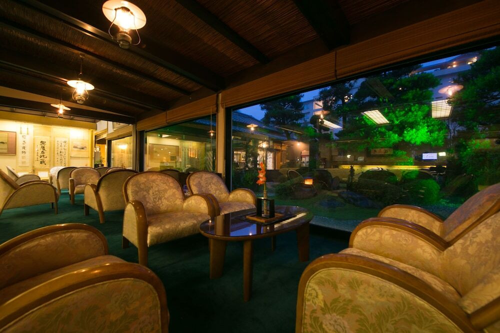 あわび使用の名物料理やリビング付の貸切風呂で贅沢気分♡4240363