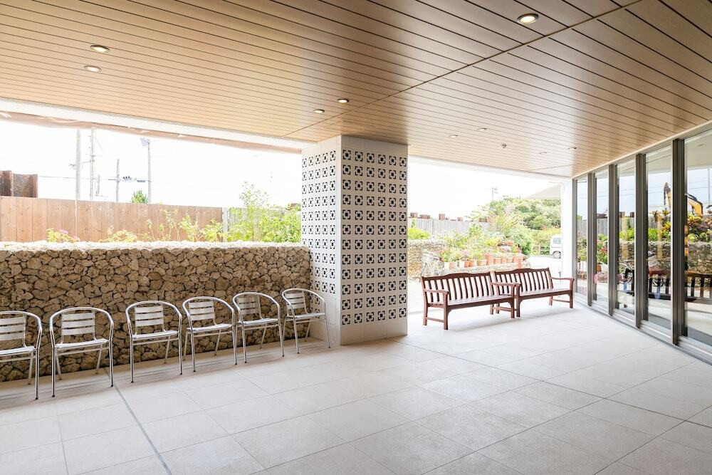 ロビーラウンジ