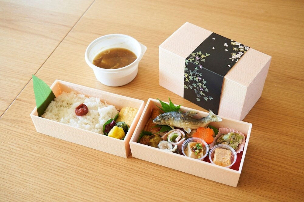 郡上の食材が詰まった朝食ボックスで朝から気分を上げよう♡4022049