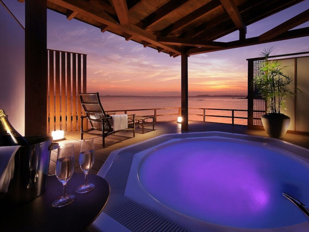 ロマンチックな湯浴み時間♡夕焼けに染まるオーシャンビューの貸切風呂4020950