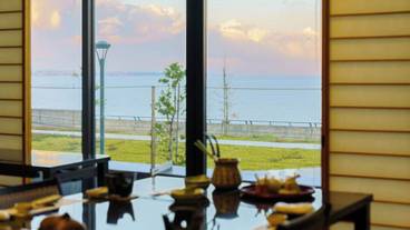 旅館のお食事処 / 35