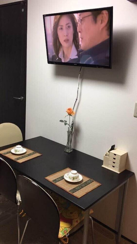 客室内のダイニングエリア