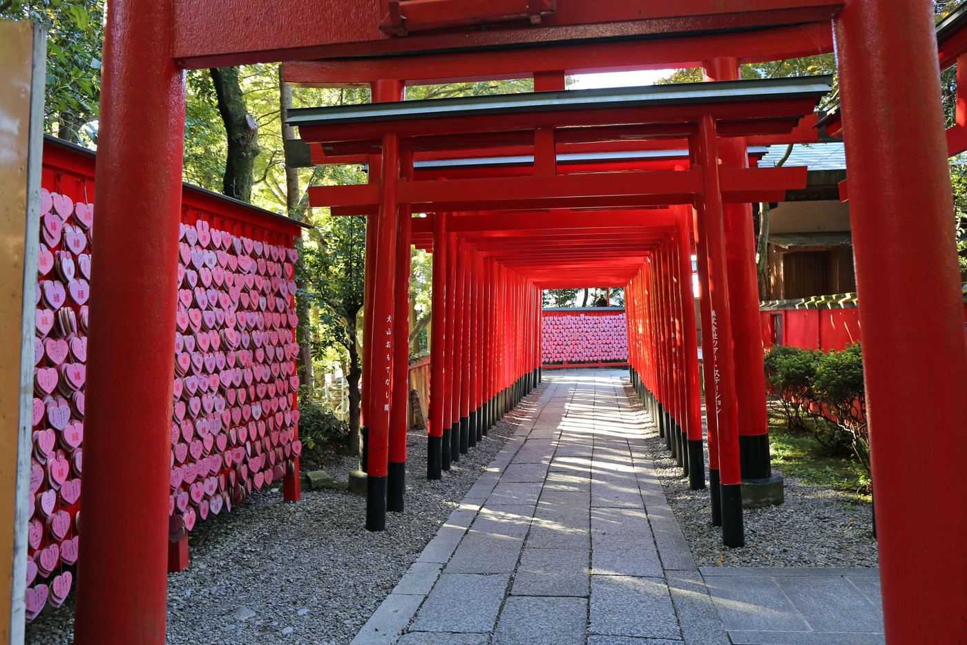 秋の三光稲荷神社