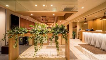 内部エントランス / 2