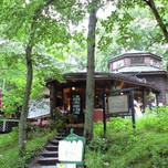 山梨の高原リゾート「萌木の村」でスイーツ食べて癒されよう