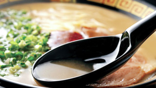 朝食ラーメン付き:モダレットダブルルーム (2名様利用)