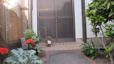 施設の入り口 / 14