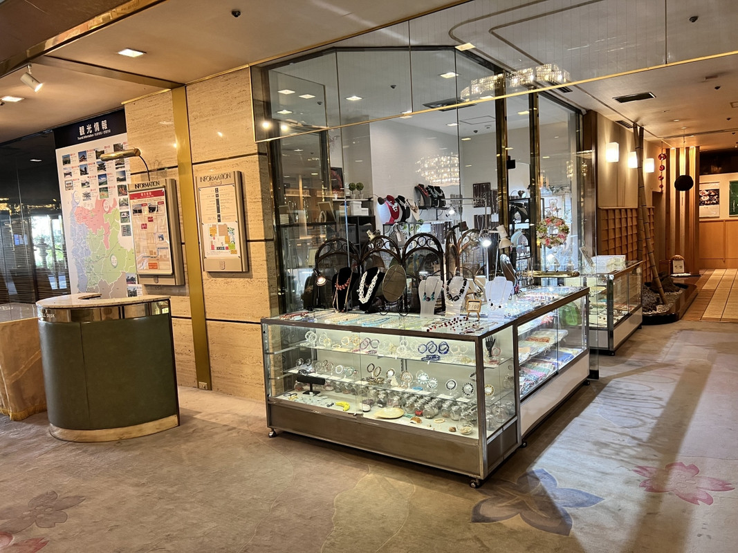 最近あんまり見ないよね、こういうお店。