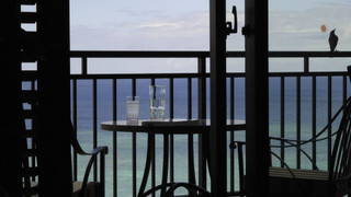 アリビラスイート 禁煙（空港⇔ホテル間タクシー送迎付き）