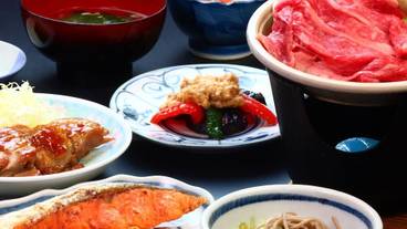 旅館のお食事処 / 7