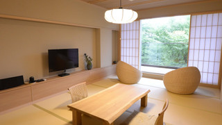 「香」「萬」和室12帖+洋室+庭園デッキ＋温泉露天風呂