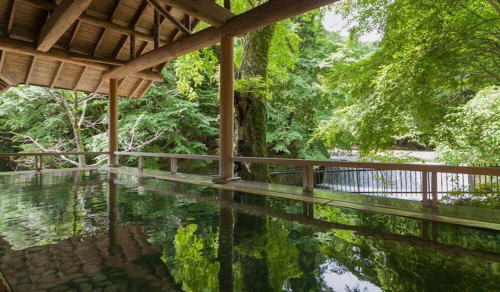 柔らかい湯に包まれる
7つの湯船を堪能！ / 2