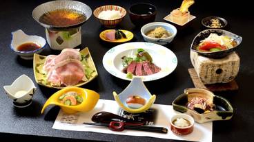 食事・飲み物 / 3