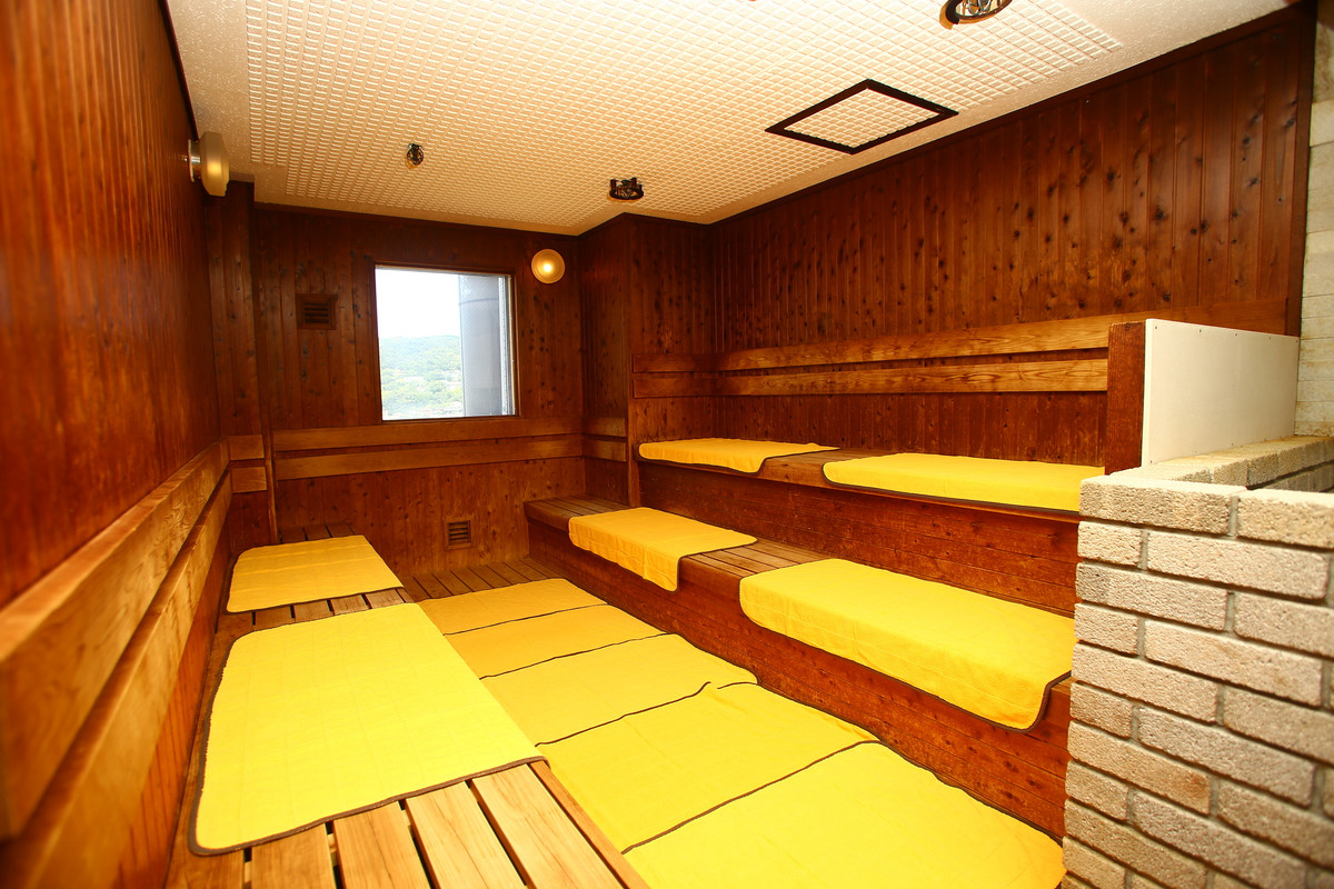 海側・ドライサウナ