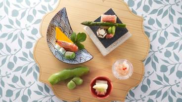 食事・飲み物 / 16