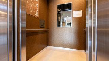 エレベーター / 1