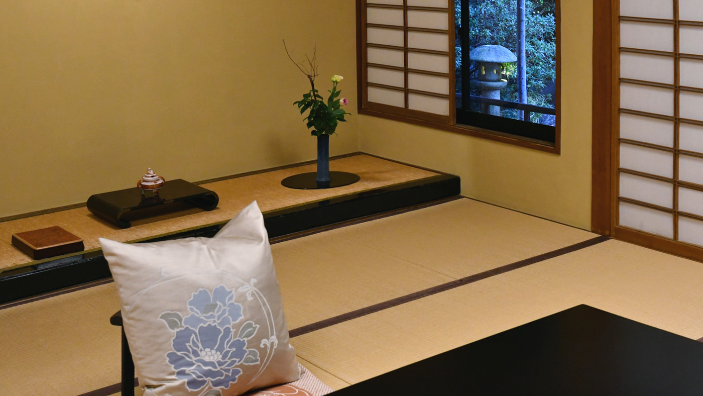 自家源泉が注がれる露天風呂から、きらめく星々を眺めて3747772