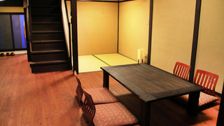 町屋　南邸 (ベッド + 布団)