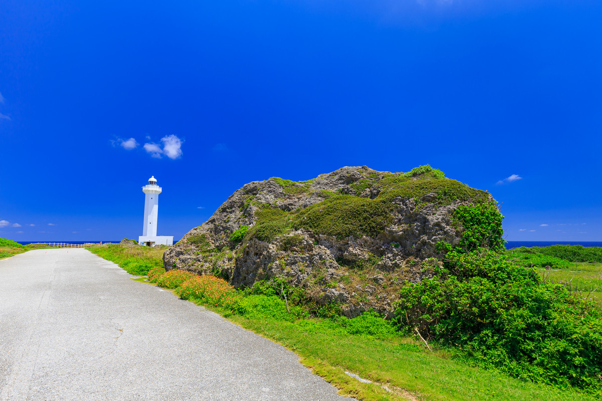 東平安名崎と平安名埼灯台