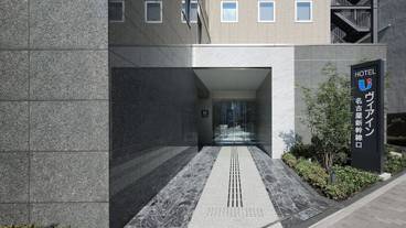 施設の入り口 / 8