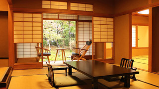 ファミリー スイート 1 ベッドルーム スパ浴槽 ガーデンビュー