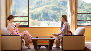 [弥彦連山大パノラマルーム]和室禁煙12.5+3畳+広縁